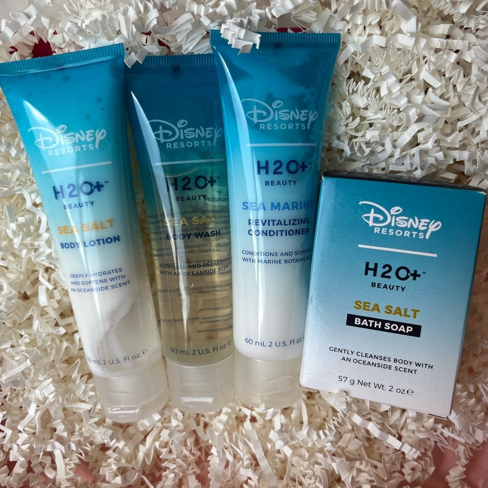 Disney Resorts H2O+ 4 Piece Travel Size Amenity Kit (NIB)